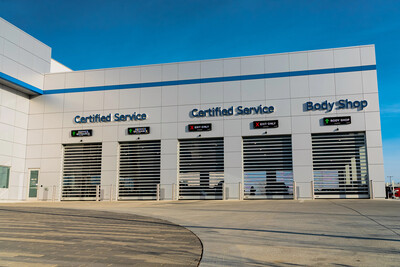 Commercial service building with multiple vehicle service bay doors